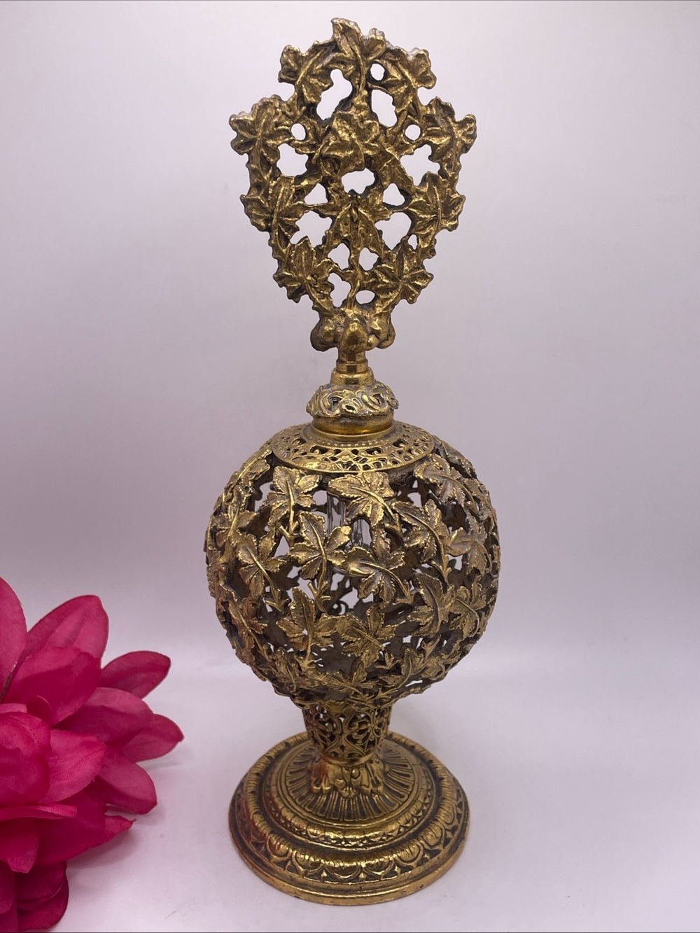Vintage Hollywood Regency Style Ormolu Filigree Perfume Bottle Gold Leaf Metal